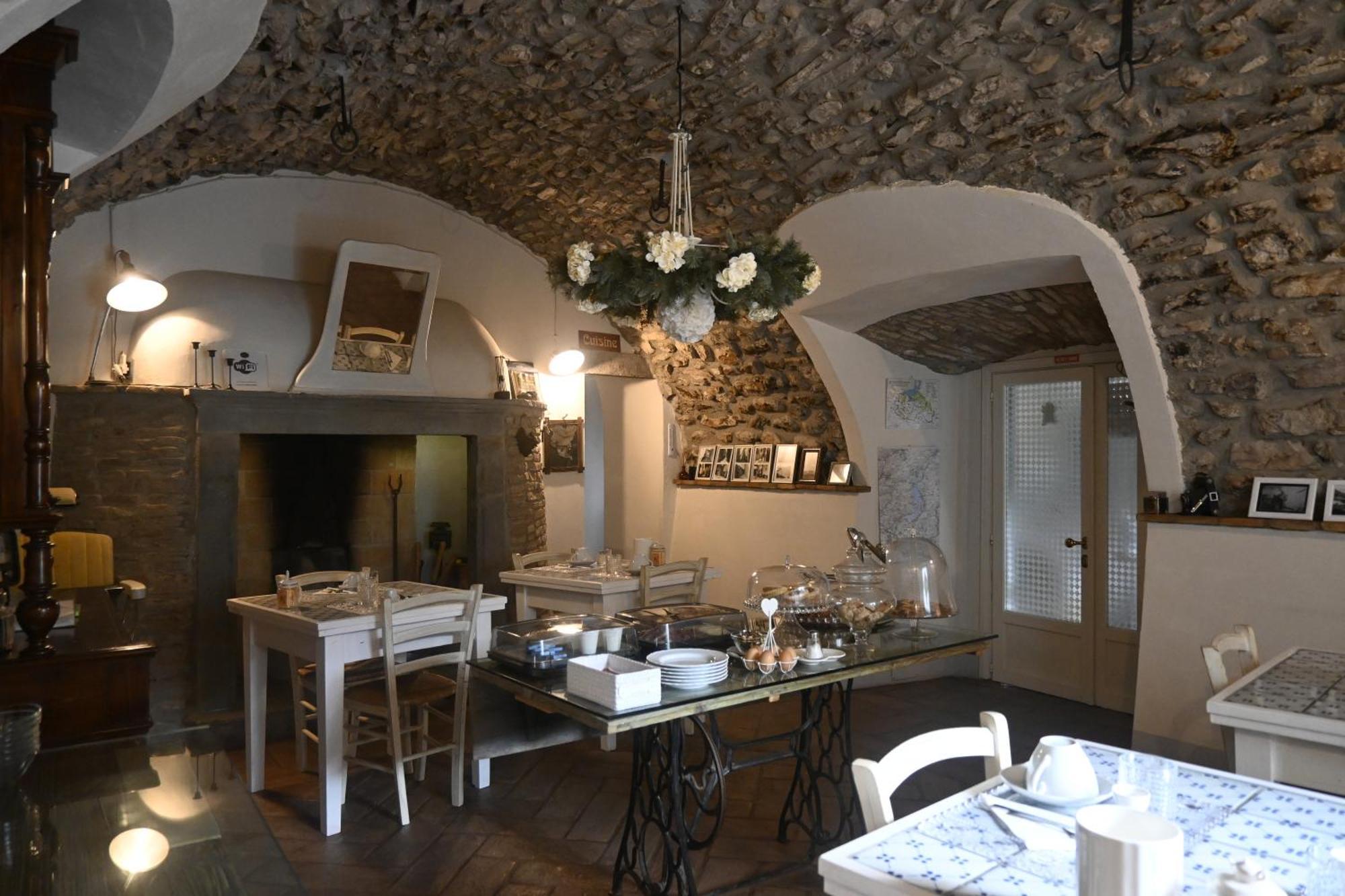 Adrara San Rocco Bed And Breakfast Casa Del Nonno المظهر الخارجي الصورة