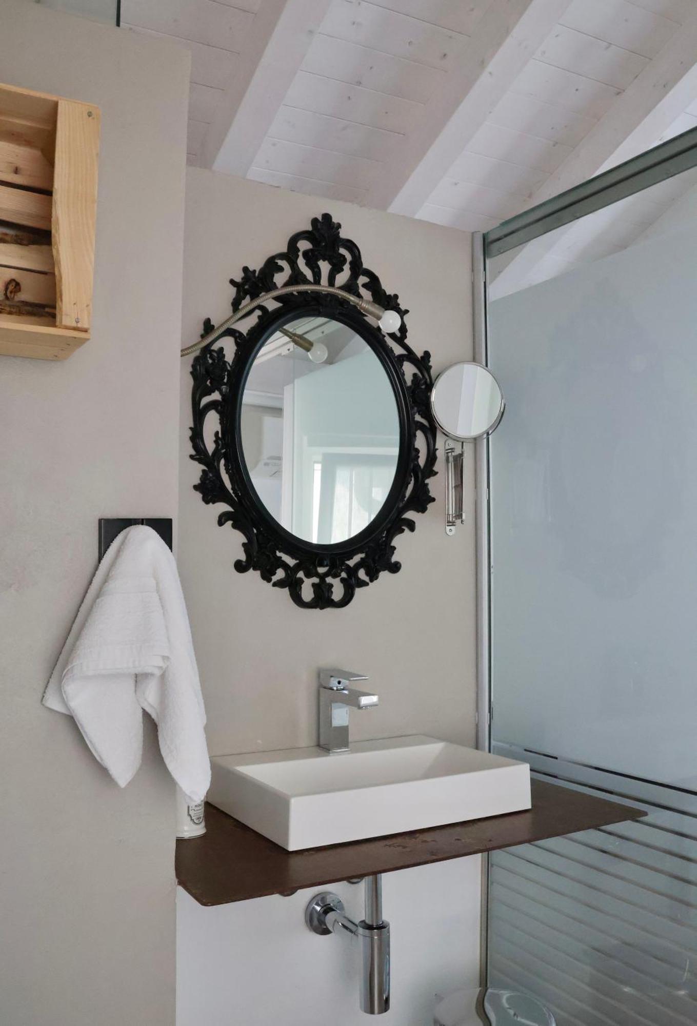 Adrara San Rocco Bed And Breakfast Casa Del Nonno المظهر الخارجي الصورة
